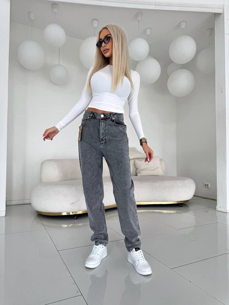 стильные джинсы,джинсы женские,джинсы loewe,джинсах,джинсы стиль