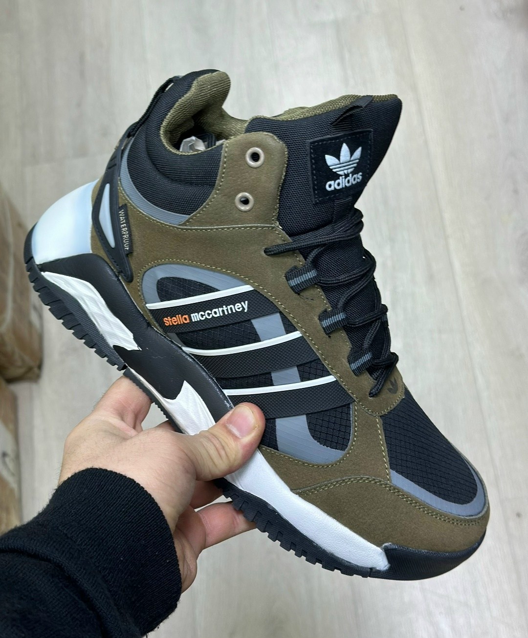 мужские зимние кроссовки adidas,зимние кроссовки adidas,кроссовки adidas мужские,зимние кроссовки адидас мужские,кроссовки adidas