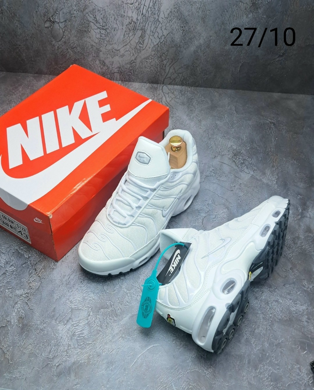 кроссовки nike tn air max plus,nike air max tn plus white,мужские кроссовки nike air max tn plus,nike air max tn plus,кроссовки мужские nike air max tn белые