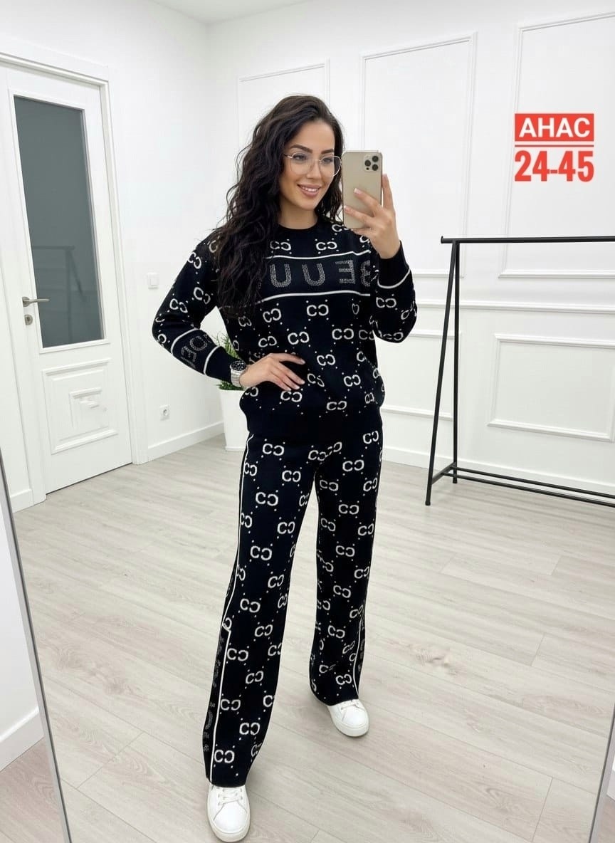 костюм трикотажный,женский трикотажный костюм,костюм из трикотажа,трикотажный костюм 2026,костюм с брюками