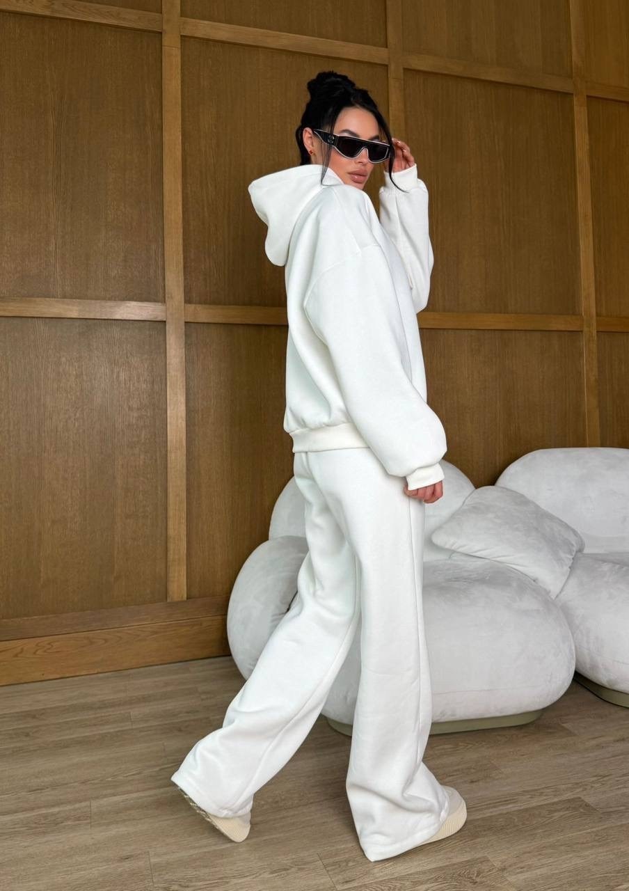 костюм на флисе,костюм спортивный женский,спортивный костюм,костюм оверсайз,белый костюм на флисе