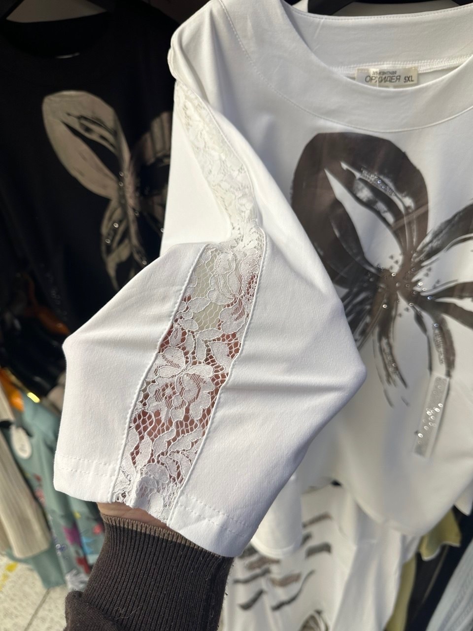 женская футболка больших размеров,футболки женская,футболки больших размеров,футболки модные,женская футболка белая