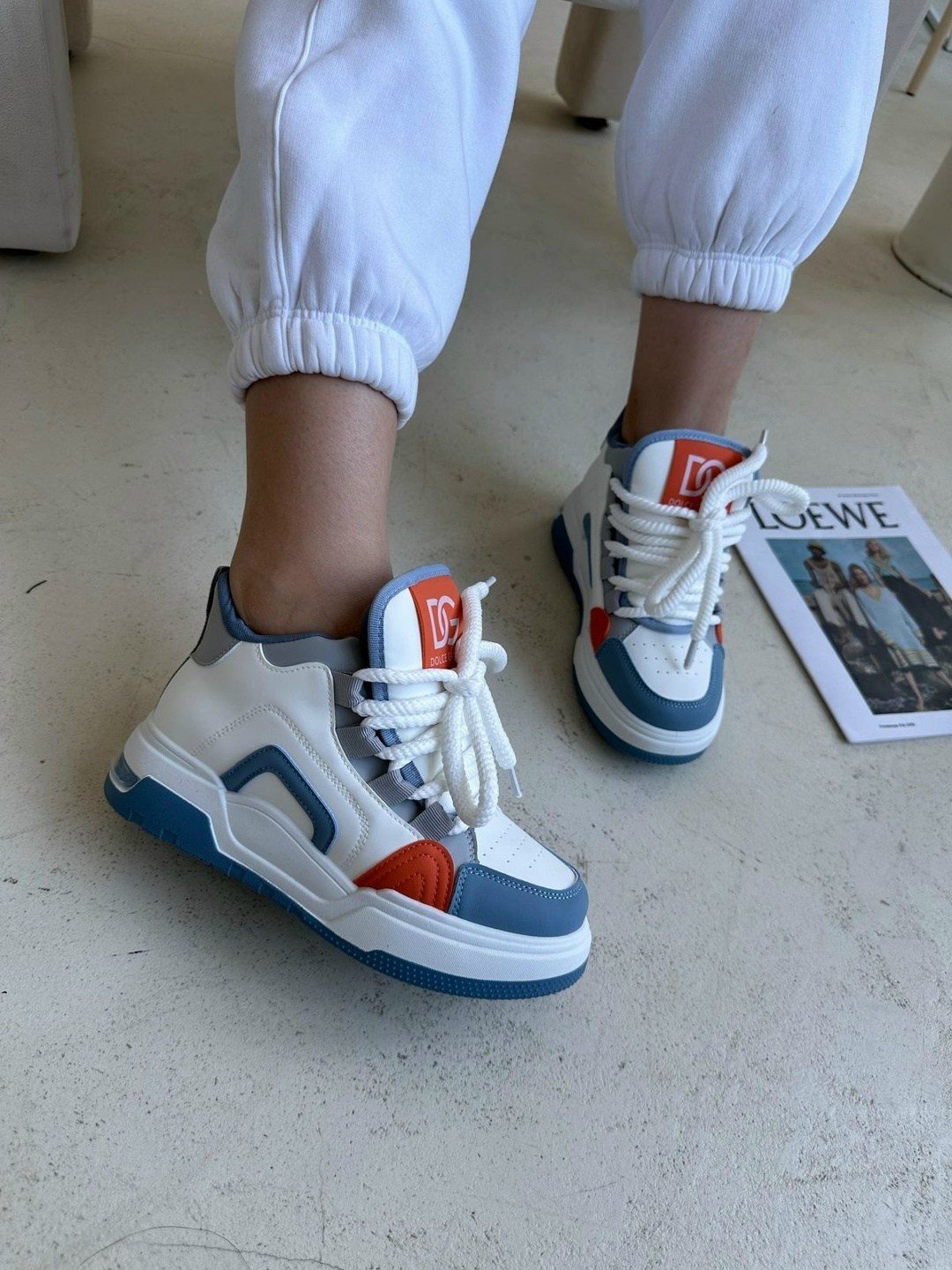 женские кроссовки,,кроссовки облегченные,массивные кроссовки,женские кроссовки белые