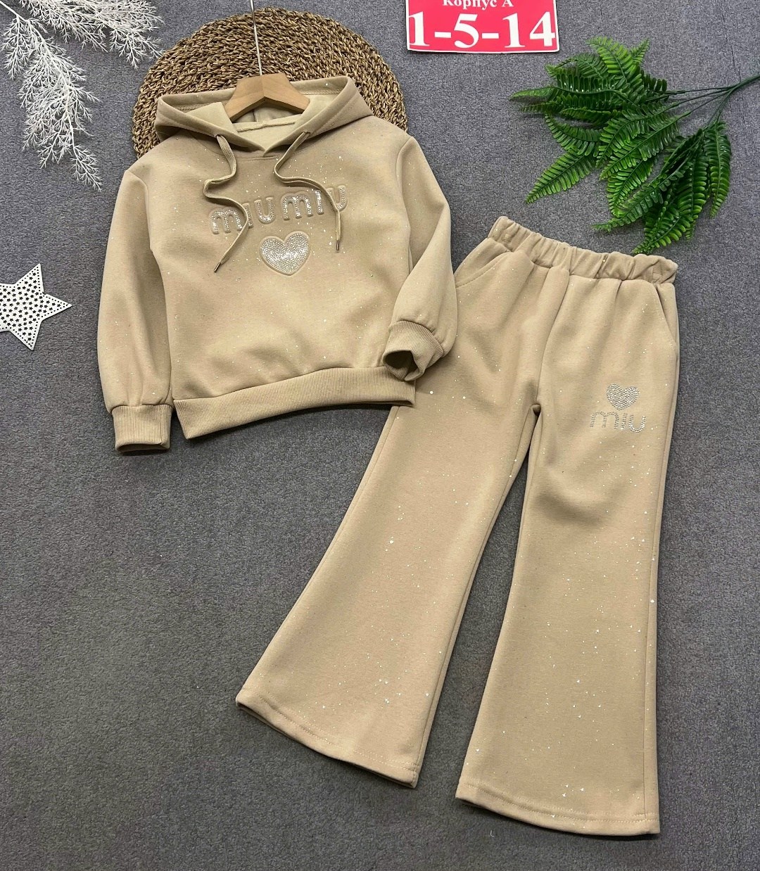 спортивные костюмы для девочек,детские костюм на флисе,детские костюмы,костюм бежевый,костюм молочный
