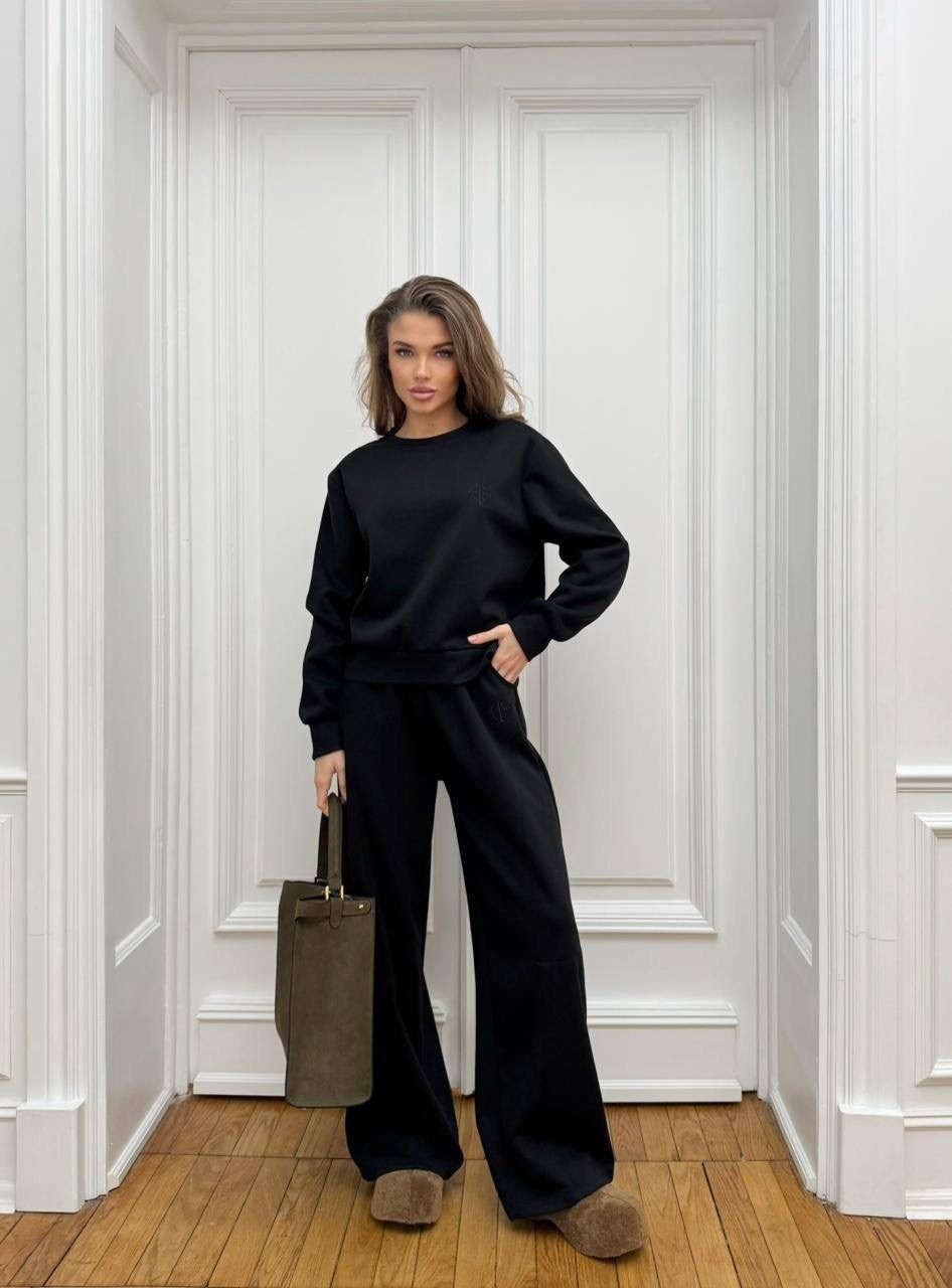 костюм с брюками,трикотажный костюм без утепления со свитшотом и свободными брюками палаццо,трикотажные костюмы,костюм с брюками палаццо женский,спортивный костюм палаццо