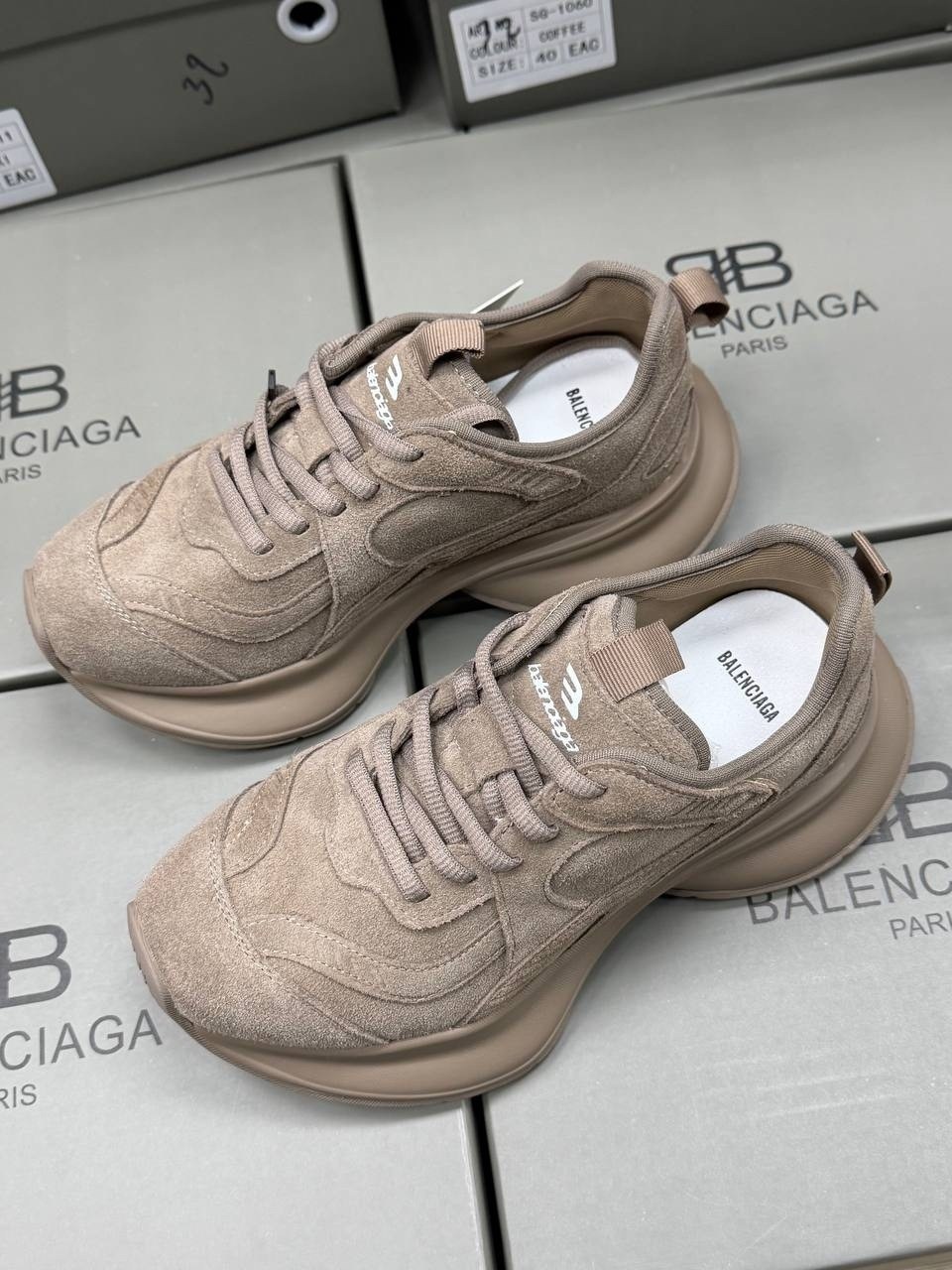 ,кроссовки зара замшевые,кроссовки женскиe,бежевые кроссовки,замшевые кроссовки