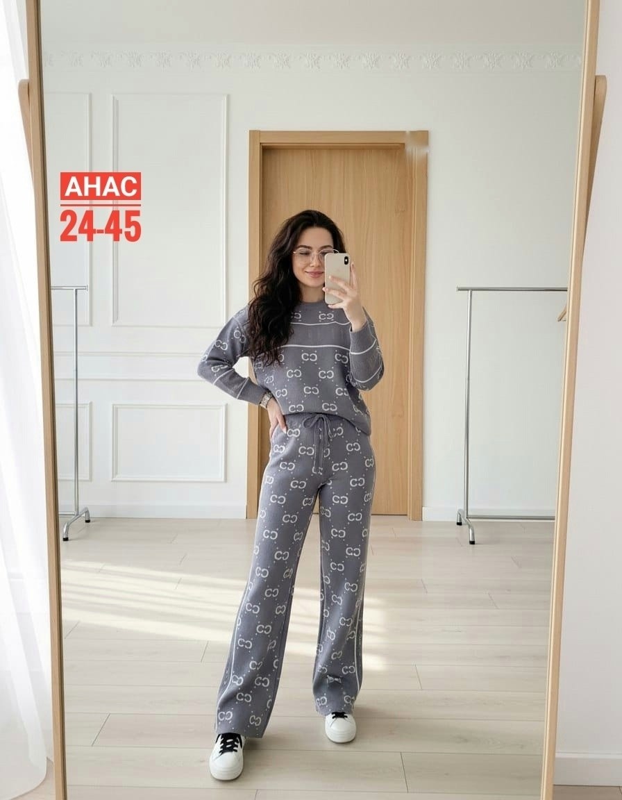 костюм трикотажный,женский трикотажный костюм,костюм из трикотажа,трикотажный костюм 2026,костюм с брюками