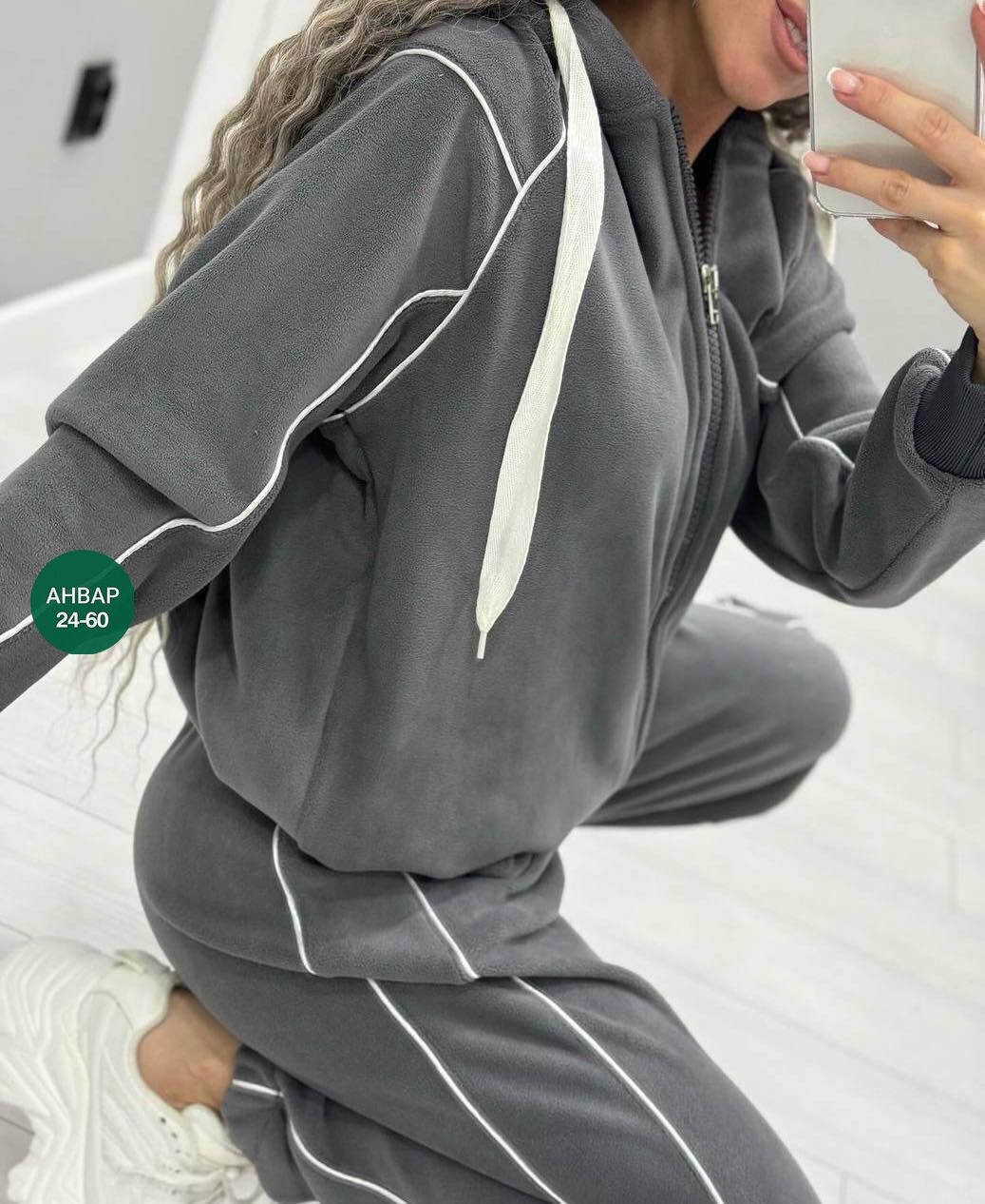 спортивный костюм,женский спортивный костюм,спортивный костюм велюровый,костюм спортивный велюровый женский,спортивный костюм женский на флисе