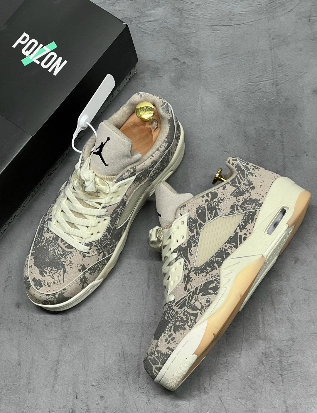 nike air jordan 5 retro low expression,кроссовки air jordan 5 nike,кроссовки air jordan wmns air jordan 5 retro low 'expression' кремовый,кроссовки для мужчин,кроссовки nike air jordan 5 retro low