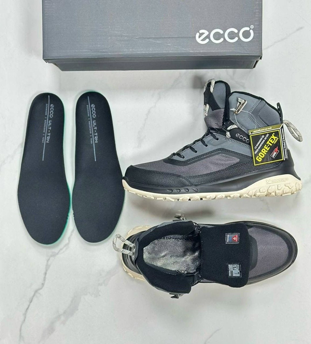 зимние ботинки ecco ult trn mid leather цвет black/grape leaf,ботинки ecco зимние,ботинки мужские ecco 824314 черные 42 eu,кроссовки ecco,ecco ult trn