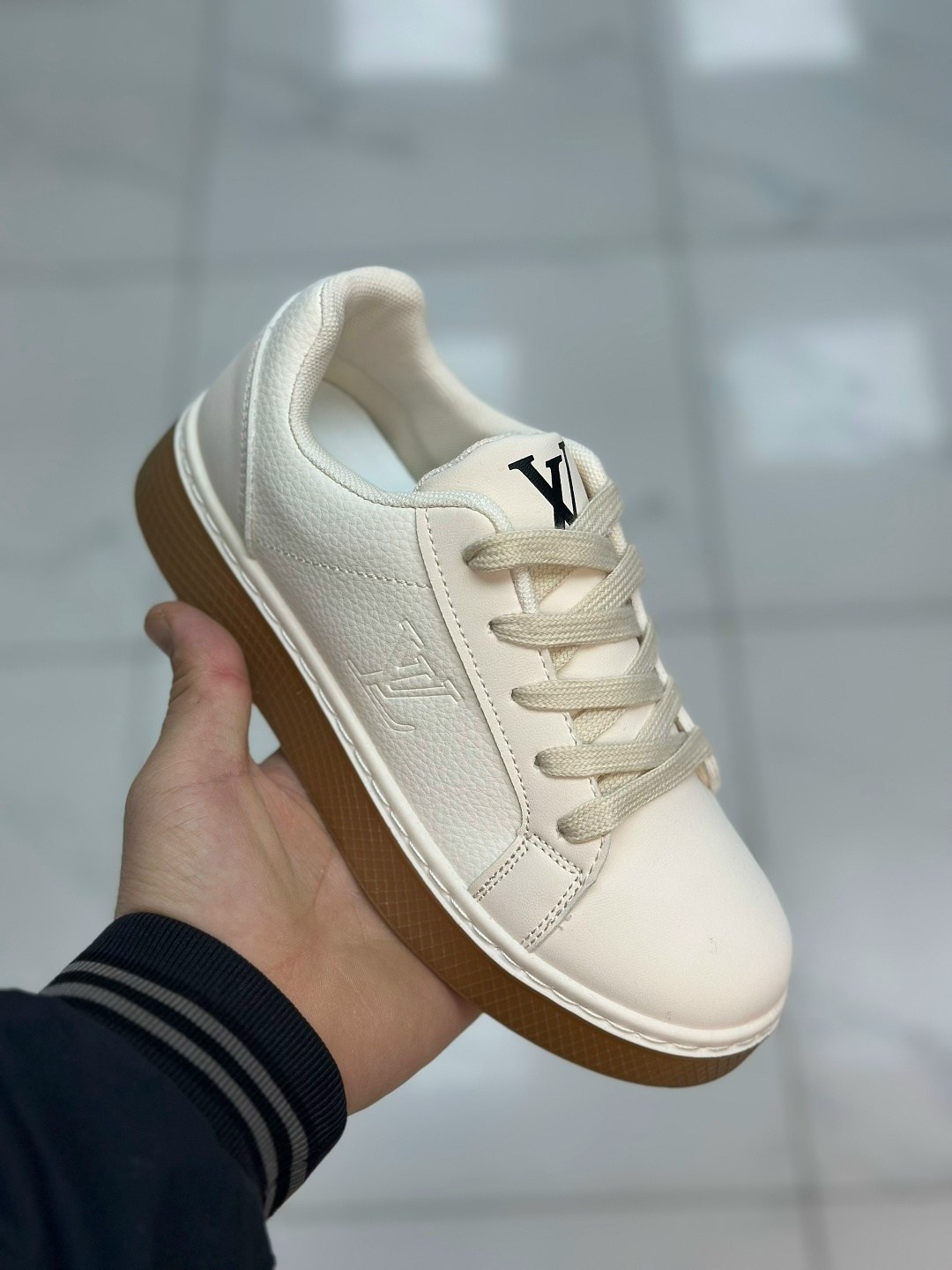 ,кроссовки женские louis vuitton,кроссовки женскиe,кеды луи виттон женские,кеды луи виттон