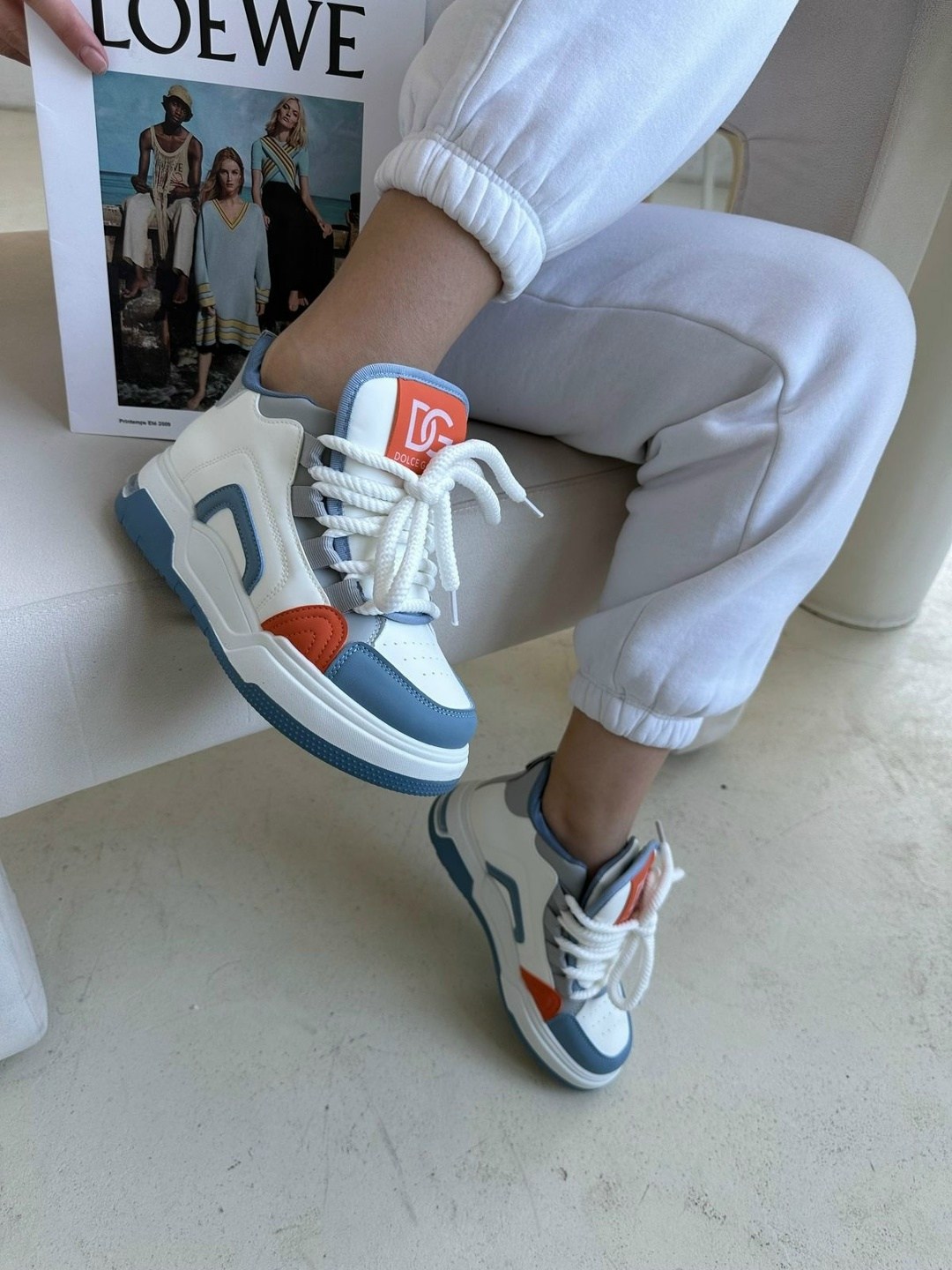 женские кроссовки,,кроссовки облегченные,массивные кроссовки,женские кроссовки белые