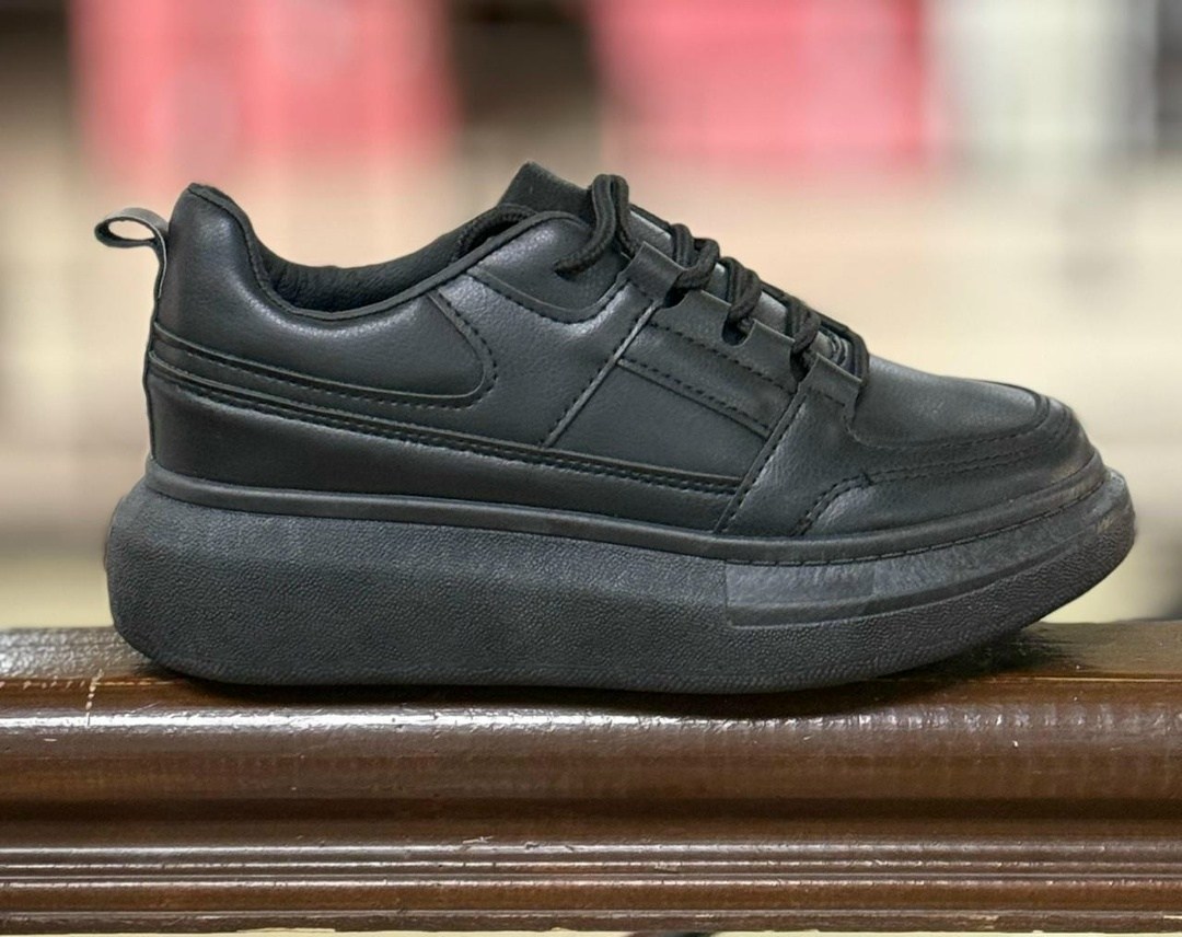 ,кроссовки женскиe,черные кроссовки женские, женская, повседневные