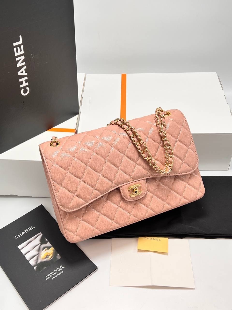 сумка chanel,сумка шанель,сумка шанель chanel 2.55 flap бежевая с фурнитурой серебро,женская серая кожаная сумка chanel 11.12 jumbo classic flap bag,сумочка шанель