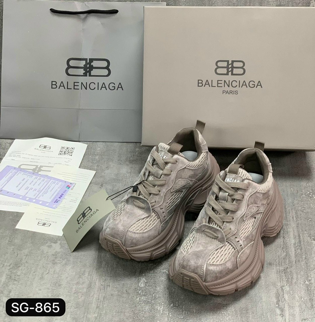 кроссовки женские balenciaga,кроссовки balenciaga,кроссовки balenciaga triple s,balenciaga triple s clear sole,кроссовки баленсиага трипл с