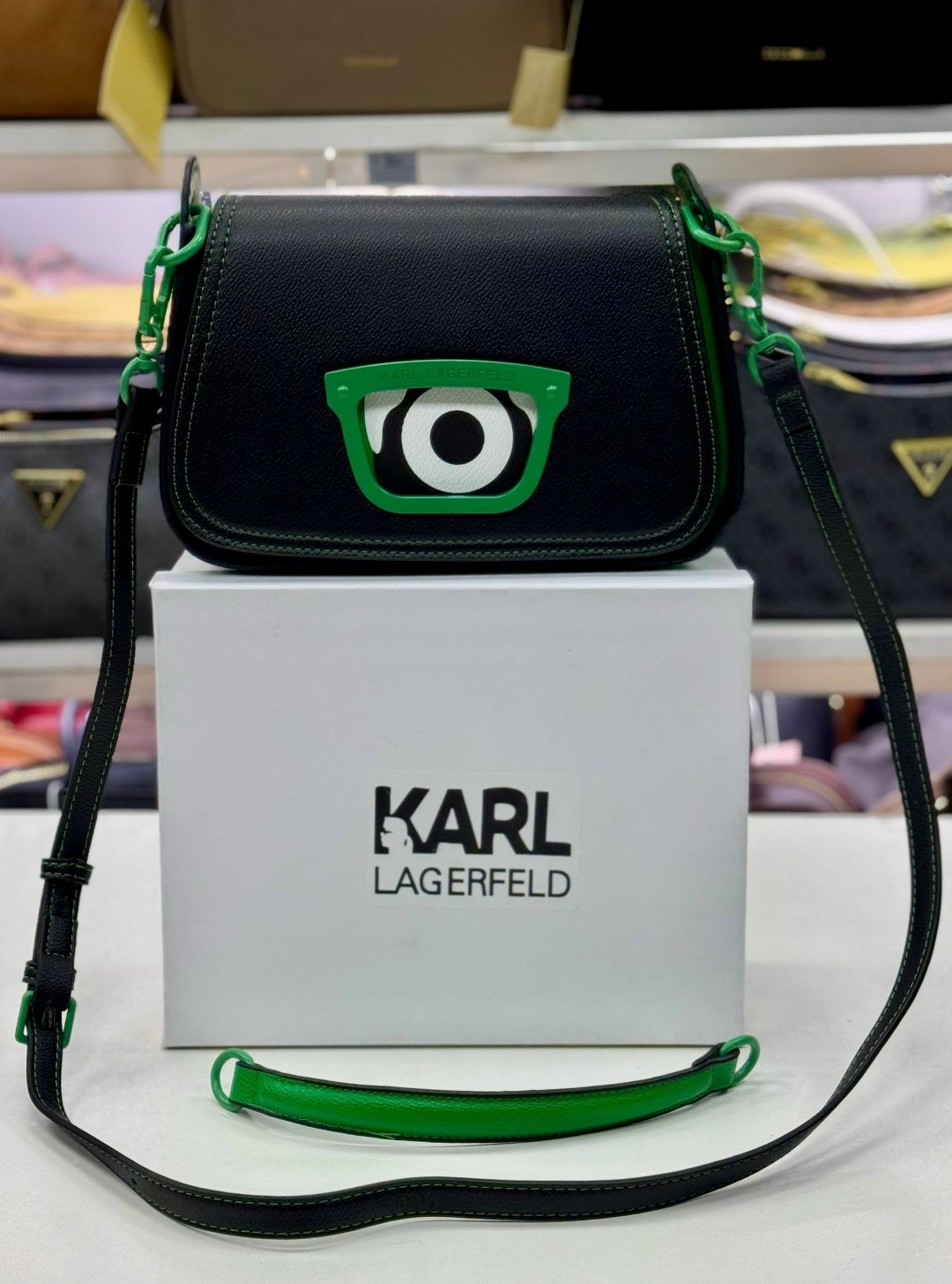 сумка,сумка karl lagerfeld,сумка модная,сумочка,сумка с глазами