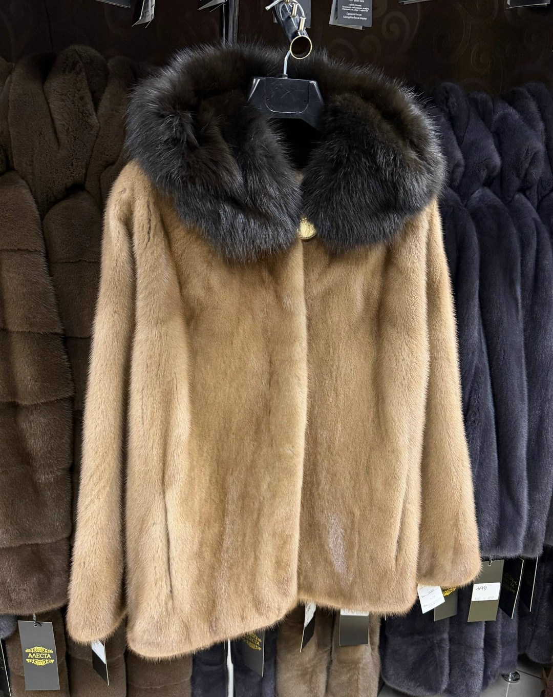 шуба норковая,полушубок saga furs royal mink,итальянская норковая шуба 48-50 р,женская шуба из натурального меха норки,шуба из норки