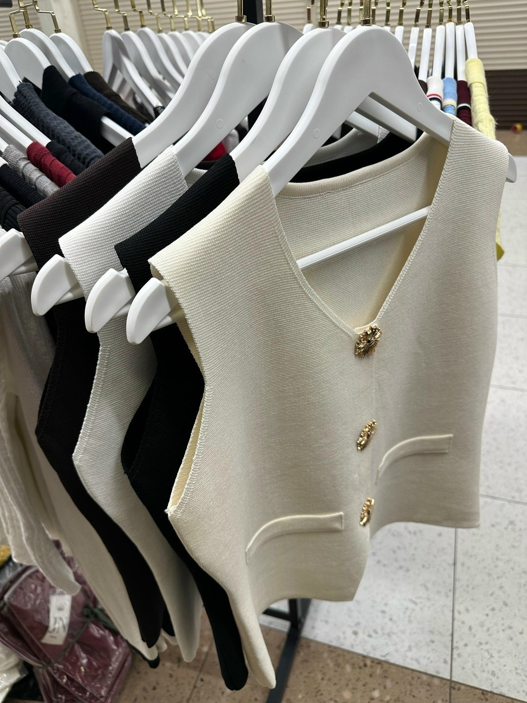 жилетка женская,жилет lanmrem женский с металлическими пуговицами,женский жилет,жилетка женская костюмная,жилет