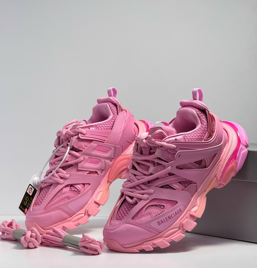 кроссовки женские balenciaga,кроссовки balenciaga,женские кроссовки balenciaga track trainer pink,balenciaga track sneakers pink,кроссовки баленсиага женские розовые