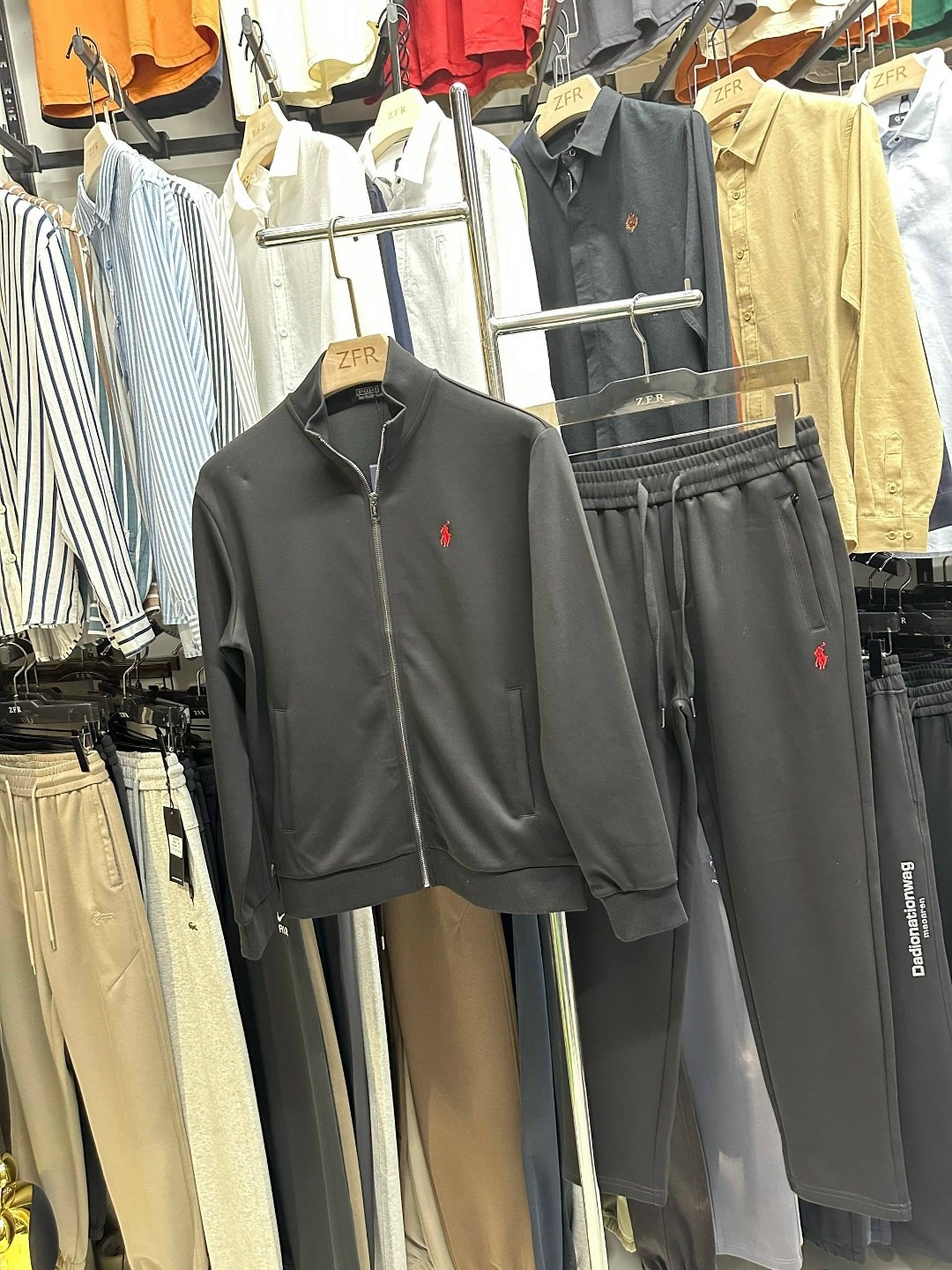 спортивный костюм brunello cucinelli,спортивный костюм kiton,мужской спортивный костюм polo ralph lauren,спортивный костюм polo ralph lauren,спортивные костюм