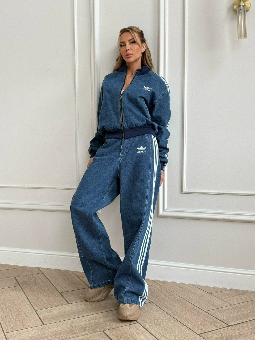 женский костюм,adidas original,спортивный костюм,велюровый спортивный костюм