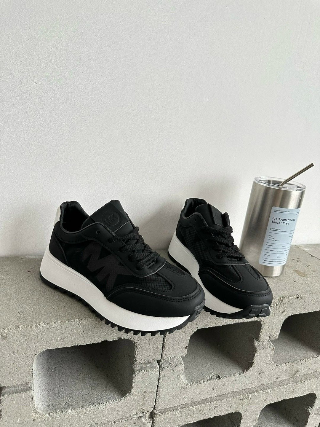 женские кроссовки,кроссовки модные,кроссовки женские удобные,повседневные кроссовки,кроссовка