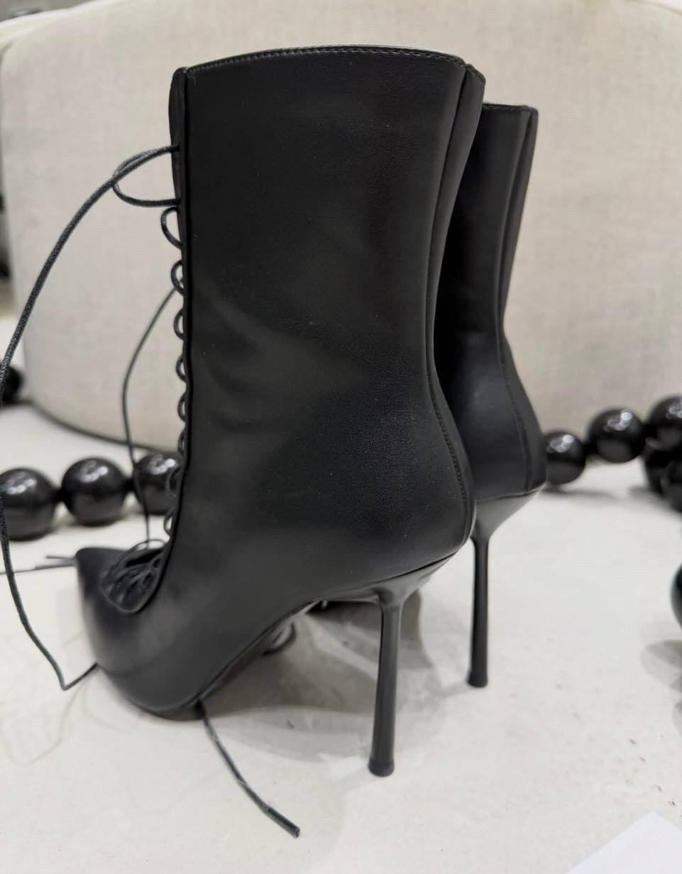 ,черные кожаные ботильоны jimmy choo,женские ботильоны,ботильоны,женские сапоги