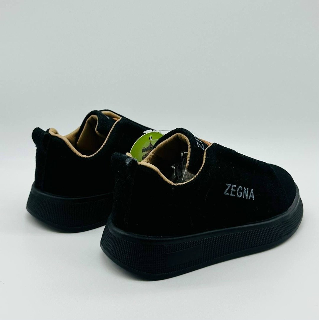 ,женская ,черные кроссовки,обуви,замшевые кроссовки