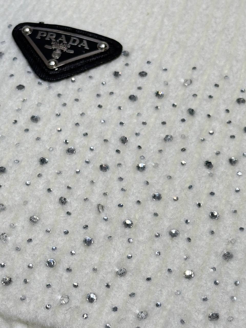 шарф chanel,зимний кашемировый шарф 2026 в стиле chanel,шапка chanel,зимний кашемировый шарф в стиле chanel,шарф chanel шапка перчатки