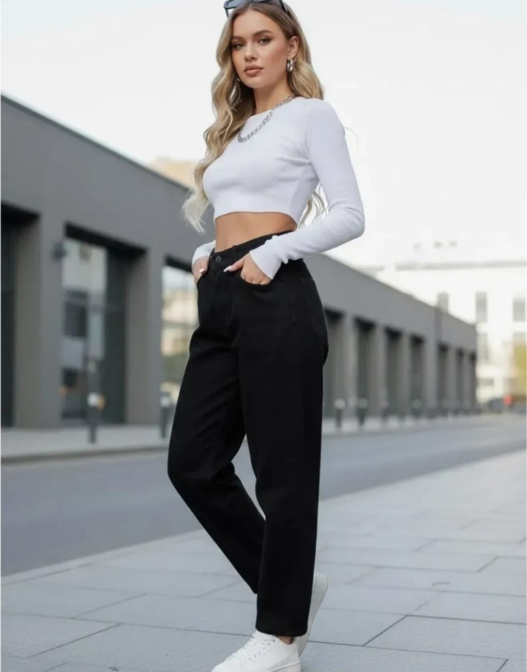 джинсы черные женские,женские джинсы,женские джинсы бананы,черные джинсы бананы,джинсы мом