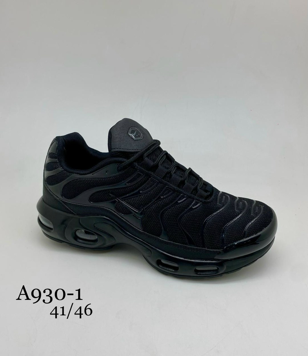 кроссовки мужские nike air max tn plus,nike air max plus tn,кроссовки nike air max plus tn,nike tn air max plus black,nike tn air max plus nero dal 40 al 44