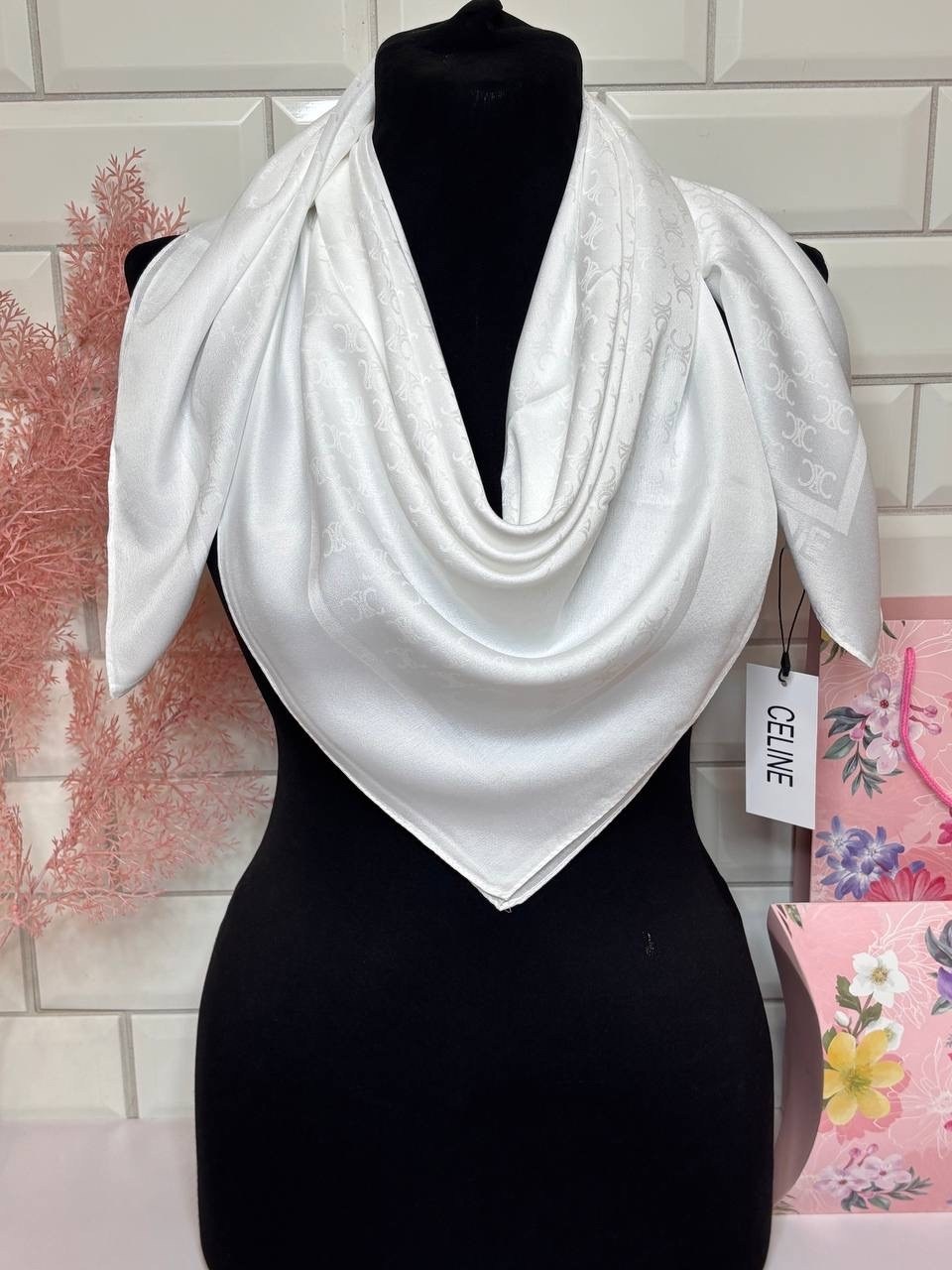 платок женский однотонный (100*100 см.) арт. 1362061,платок женский,платок шелковый женский,шелковый платок,платок женский однотонный