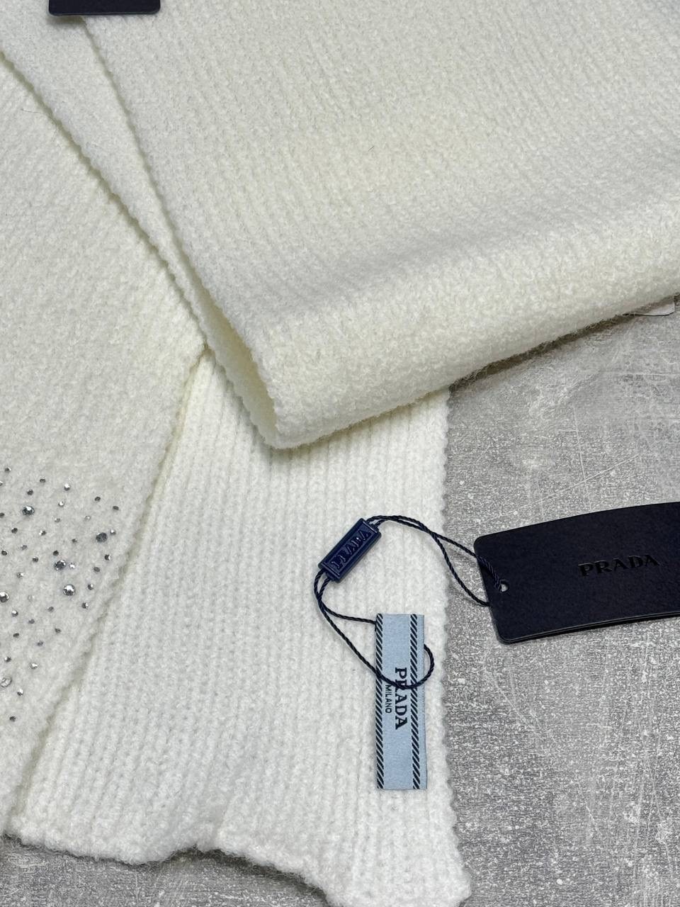 шарф chanel,зимний кашемировый шарф 2026 в стиле chanel,шапка chanel,зимний кашемировый шарф в стиле chanel,шарф chanel шапка перчатки