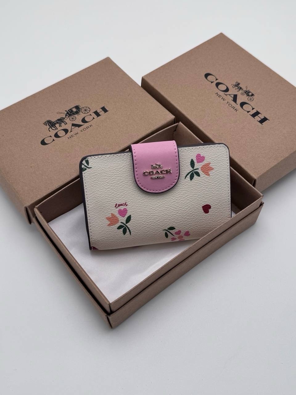 женский кошелек coach,брендовый кошелек coach,брендовый кошелек coach бежевый,coach кошелек,женский кошелек из естественной кожи coach