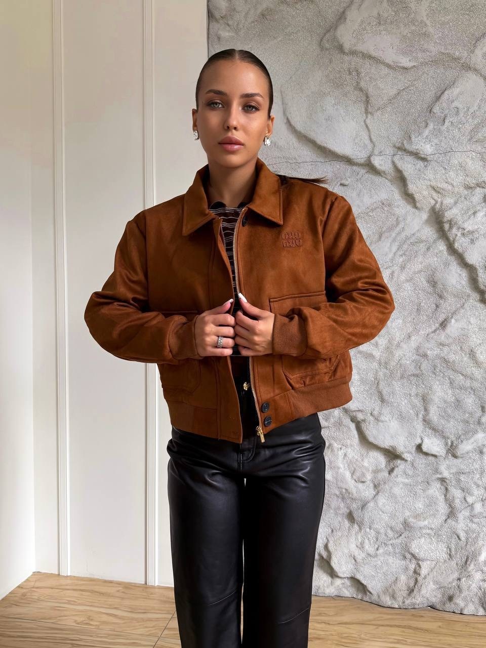 коричневая куртка женская,бомбер укороченный оверсайз замшевая куртка рабочего тренд saint shine,замшевый бомбер укороченный на осень vantaime 338766884,куртка-бомбер из замшевой кожи,бомбер из замши