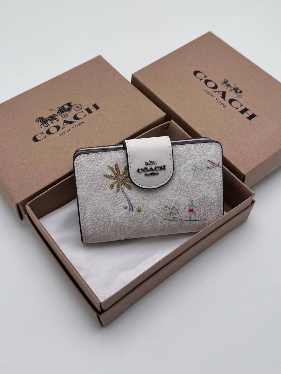 женский кошелек coach,брендовый кошелек coach,брендовый кошелек coach бежевый,coach кошелек,женский кошелек из естественной кожи coach