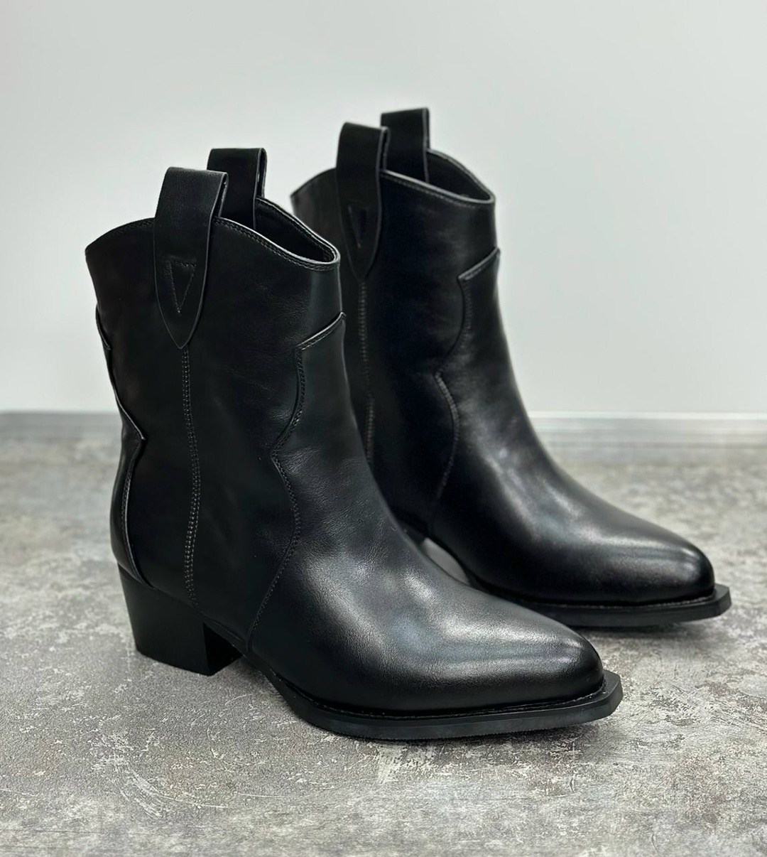 ковбойские замшевые ботильоны dewina isabel marant бежевый,,сапоги изабель марант казаки,казаки замшевые эконика,женские классические замшевые ботинки челси