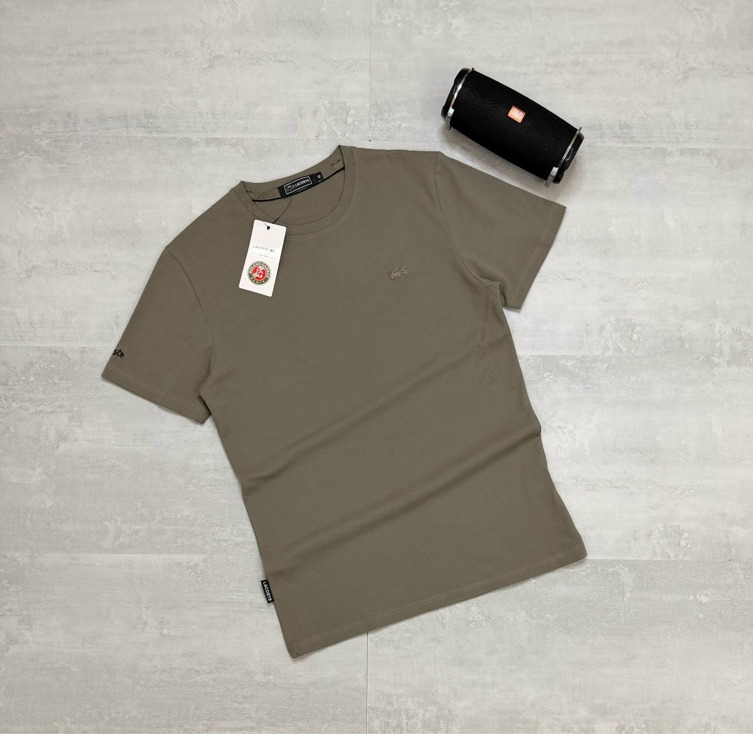 мужская футболка,мужская зеленая футболка,футболки для мужчин,футболка зелено,футболка