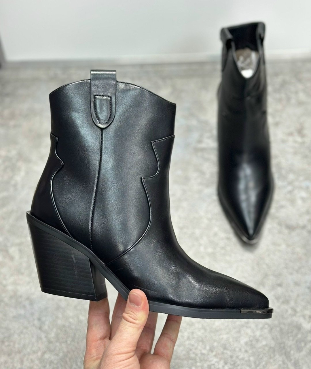 ковбойские замшевые ботильоны dewina isabel marant бежевый,,сапоги изабель марант казаки,казаки замшевые эконика,женские классические замшевые ботинки челси