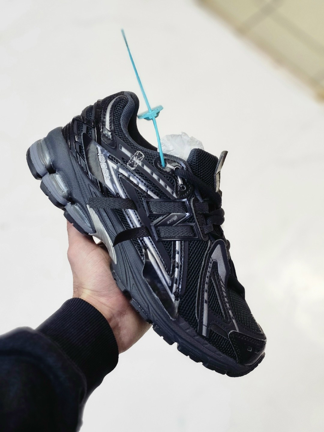 кроссовки balenciaga runner,мужские кроссовки balenciaga runner черные,кроссовки баленсиага 3xl,кроссовки balenciaga runner цвет black matt,кроссовки баленсиага трек черные