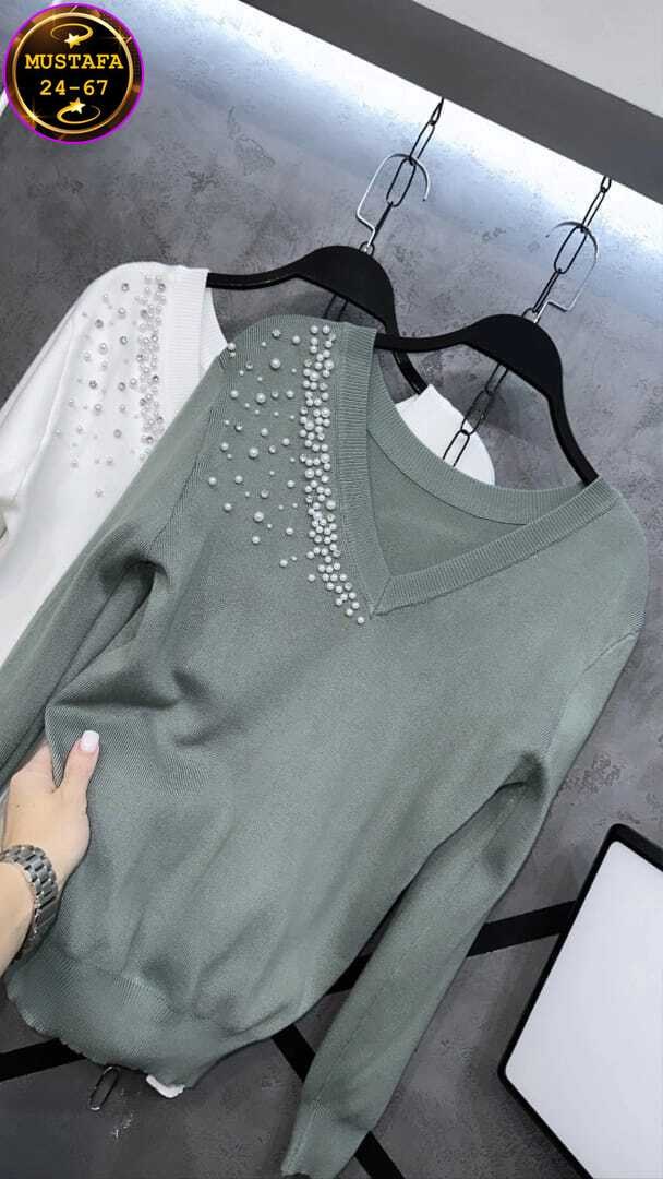 кофта женская с стразами,кофточка с отделкой из жемчужин,кофта женская трикотажная с бусинами,кофта нарядная со стразами,женская кофта с бусинами