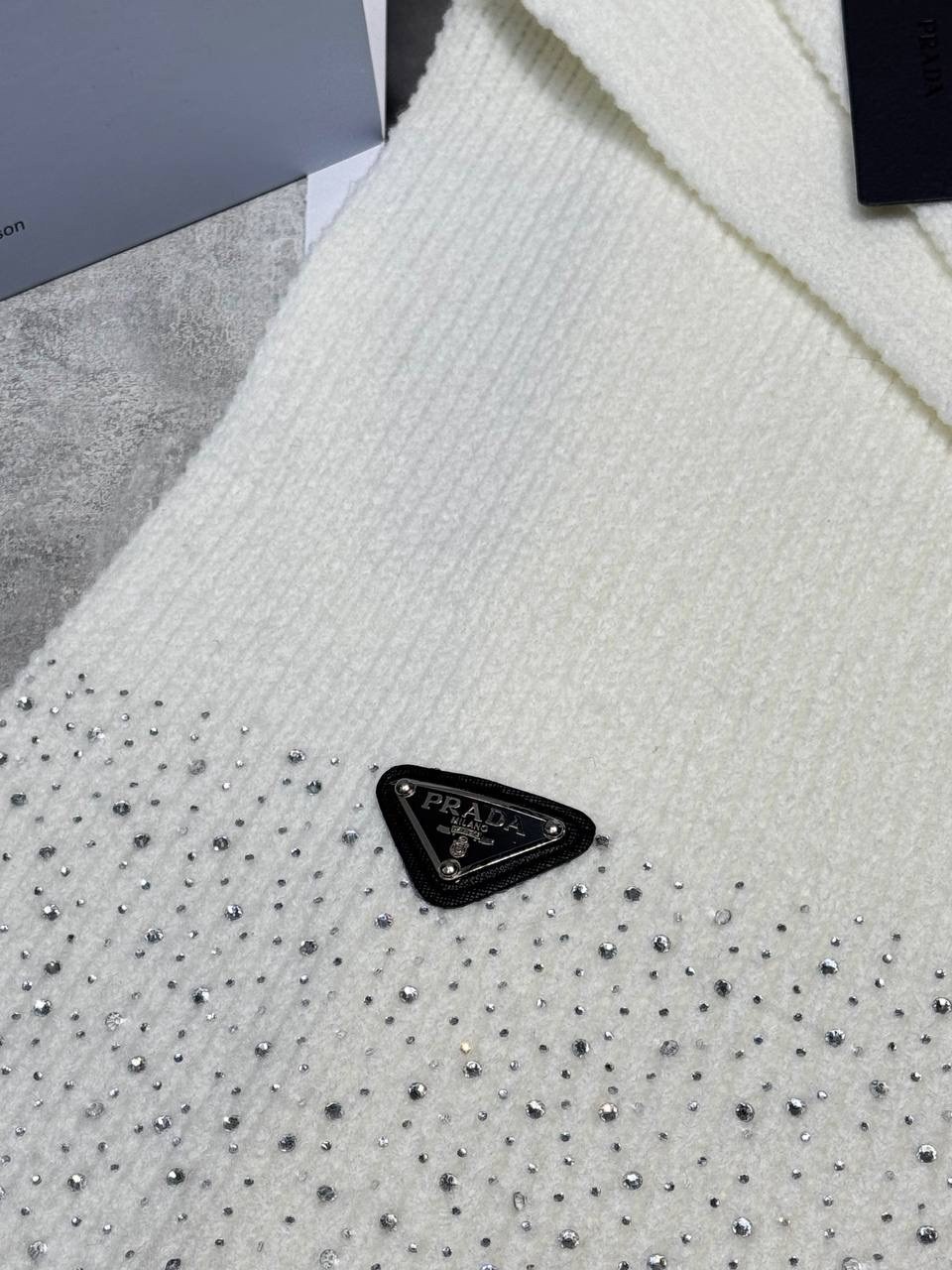 шарф chanel,зимний кашемировый шарф 2026 в стиле chanel,шапка chanel,зимний кашемировый шарф в стиле chanel,шарф chanel шапка перчатки