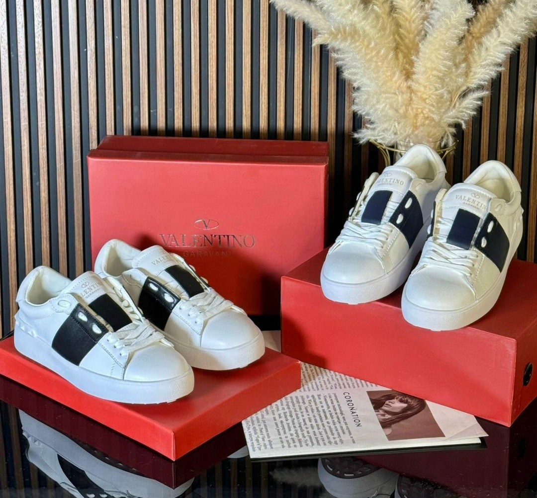 кроссовки valentino,женские кроссовки valentino,кеды valentino garavani женские оригинал,кеды valentino женские,кеды valentino garavani