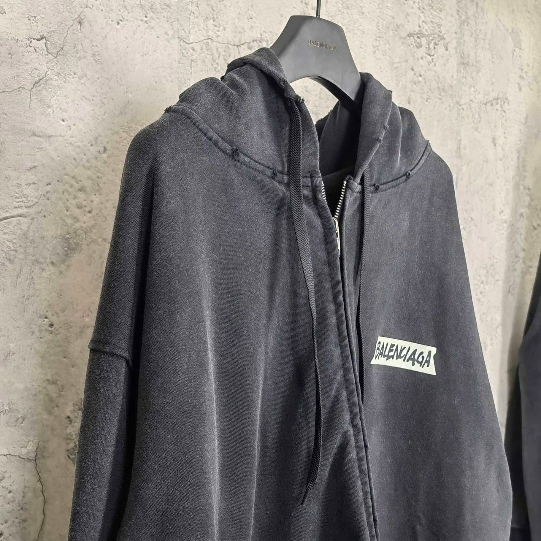 баленсиага кристобаль,balenciaga balenciaga,balenciaga одежда,balenciaga hoodie,кампейн balenciaga