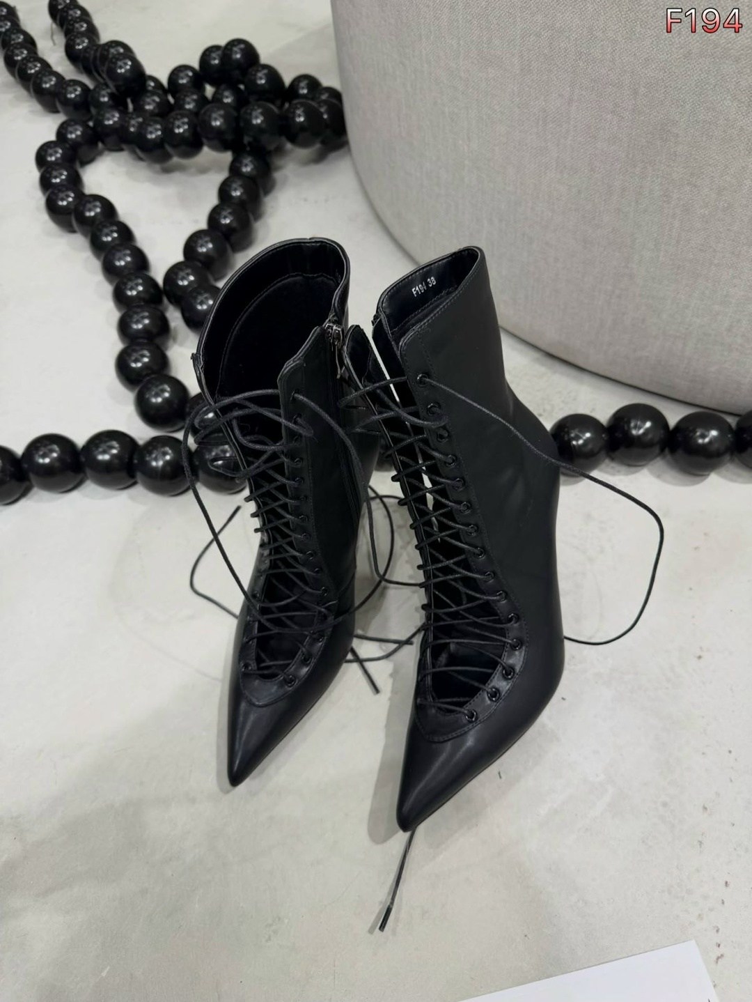 ,черные кожаные ботильоны jimmy choo,кожаные ботильоны,женские ботильоны,ботильоны