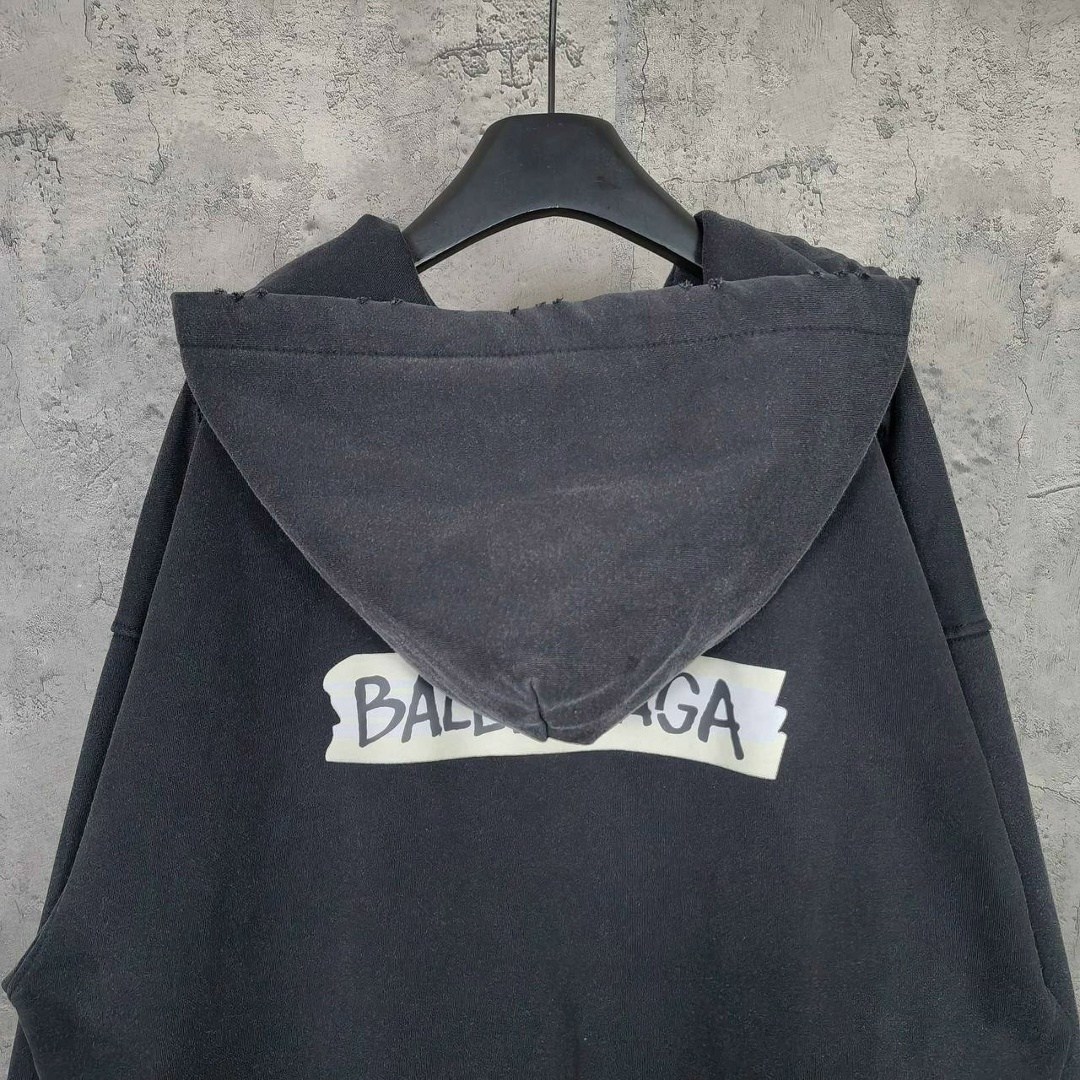 баленсиага кристобаль,balenciaga balenciaga,balenciaga одежда,balenciaga hoodie,кампейн balenciaga