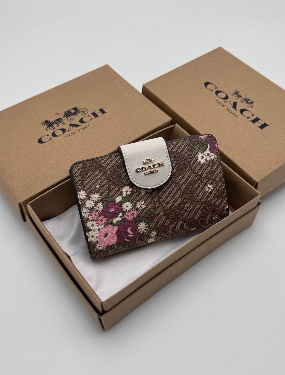 женский кошелек coach,брендовый кошелек coach,брендовый кошелек coach бежевый,coach кошелек,женский кошелек из естественной кожи coach