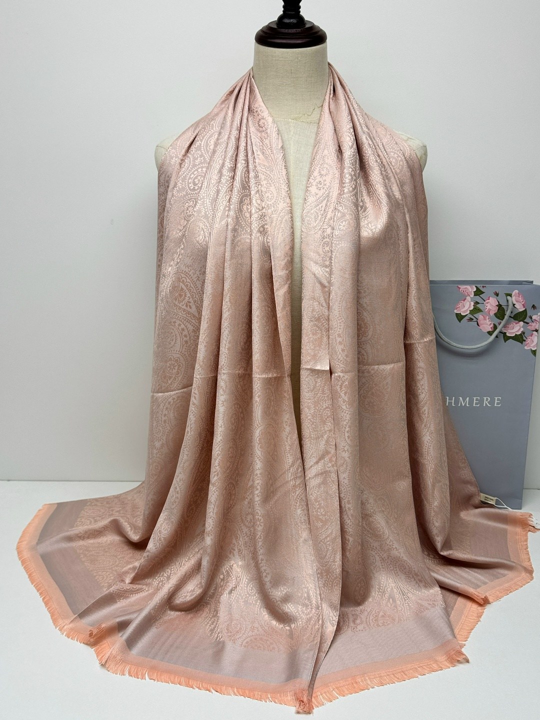 шарф женские,шарфы для женщин,шарфы и палантины,шарф шарфы,шарф с узором