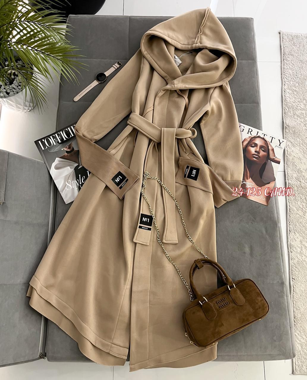 женские плащи,стильное пальто,тренч женский,пальто с капюшоном,красное пальто с капюшоном