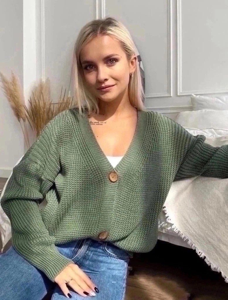 кофта вязанная,кардиган женский вязаный,кардиган,кардиган укороченный трикотажный на пуговицах,кардиган вязаный